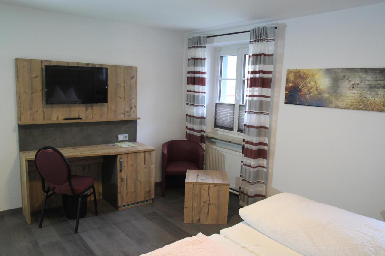 Hotel-Gasthof Zur Post Velburg Eksteriør bilde