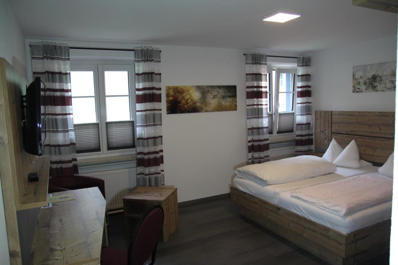 Hotel-Gasthof Zur Post Velburg Eksteriør bilde