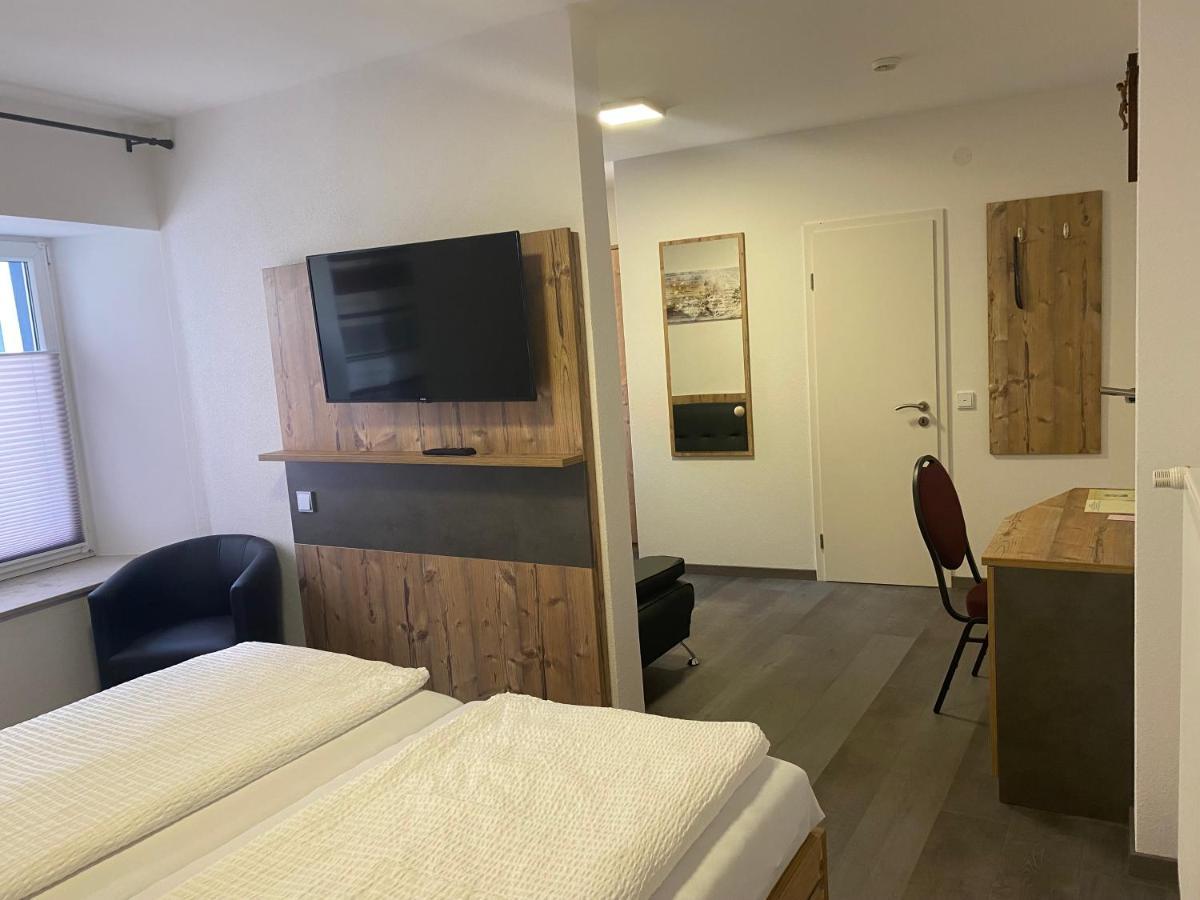 Hotel-Gasthof Zur Post Velburg Eksteriør bilde
