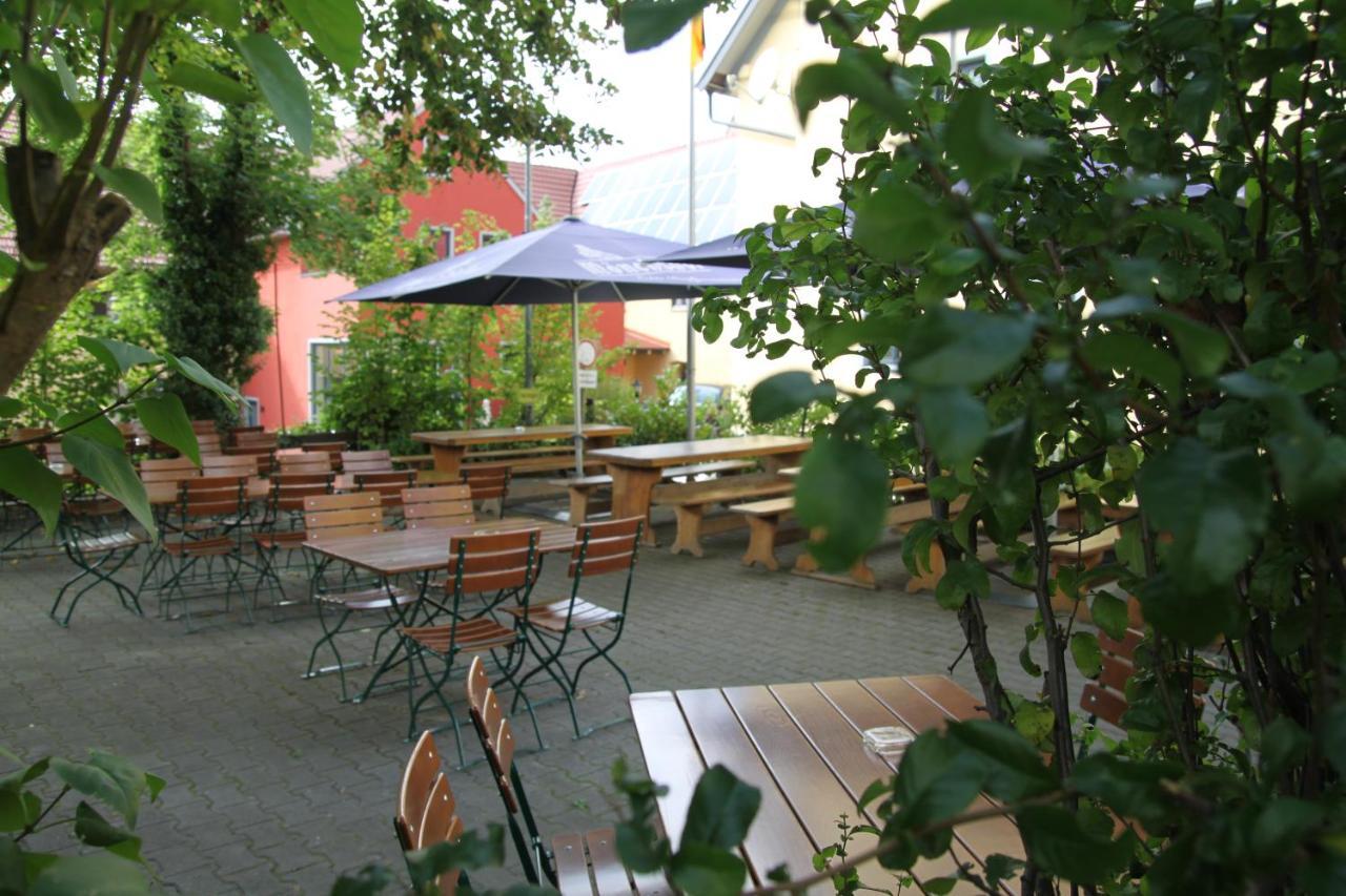 Hotel-Gasthof Zur Post Velburg Eksteriør bilde