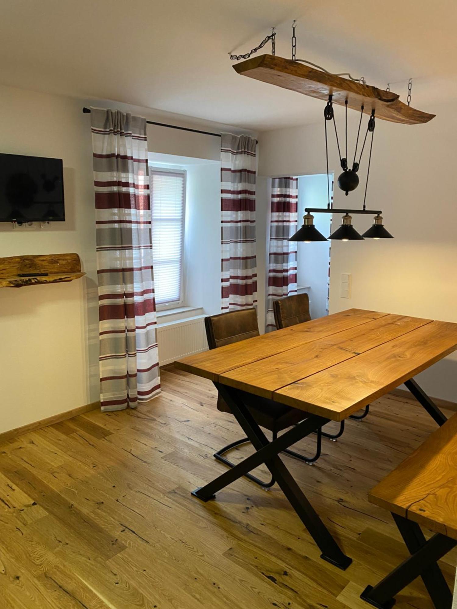 Hotel-Gasthof Zur Post Velburg Rom bilde